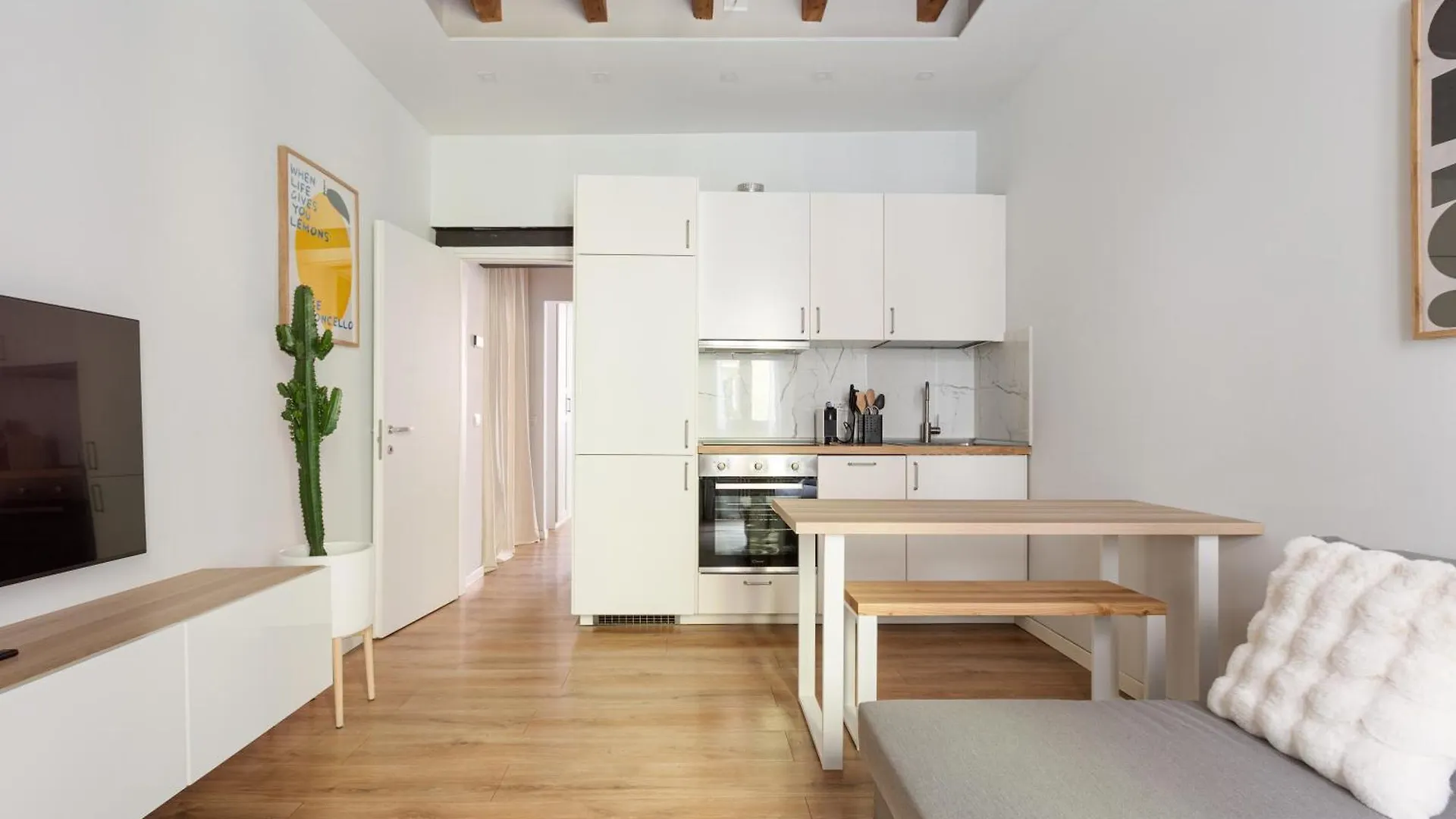 Bright Apartment -Pasteur M1 Milano 0*,  Italien